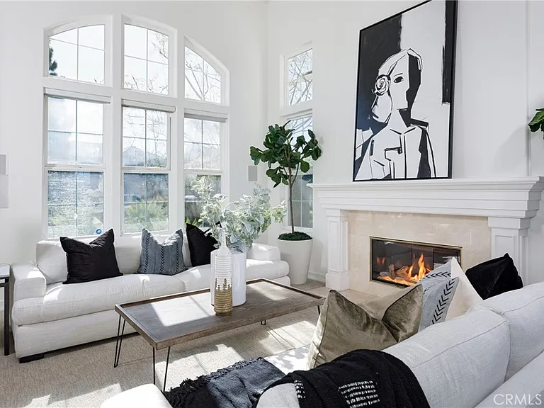 039cb029e0c09fbcdc1efd4c0e4ffb8c-cc_ft_768