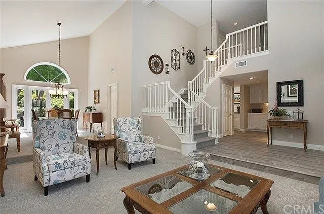 111e71d32eaa936ce2e1c55a854528a3-cc_ft_768