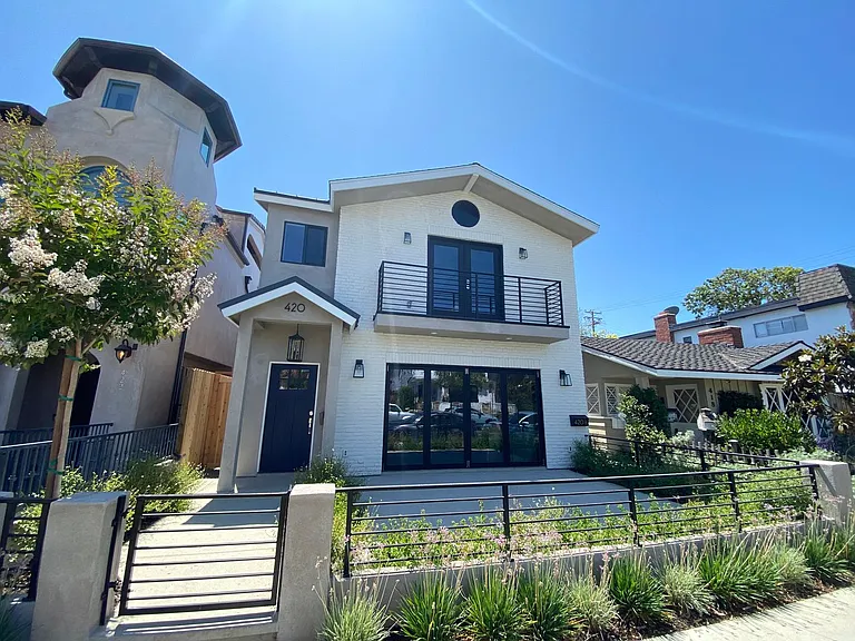 25b95dc2ce5a289a5c91dcb56ad37a8a-cc_ft_768