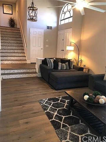 b4be0dc2b1325c138dbe28ea79c91623-cc_ft_768