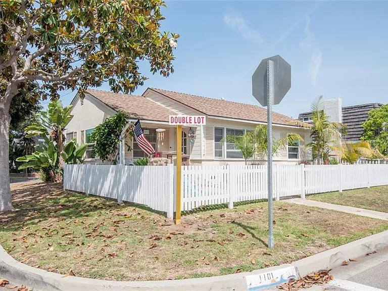 b7b07db81628ab2d6a273be0a49b1c9e-cc_ft_768