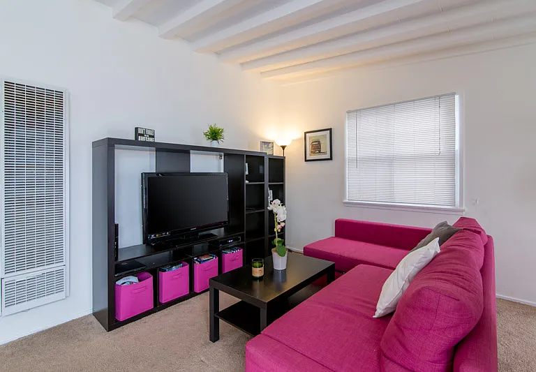 d83018875d8d5f34c6a02b1fa25549a1-cc_ft_768